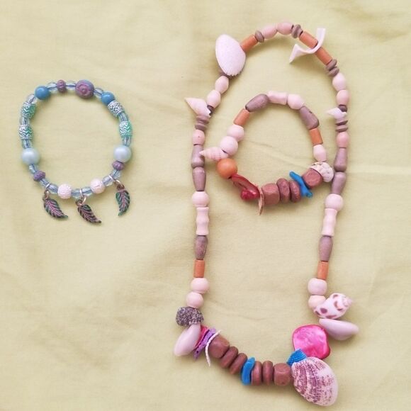 Surprise Jewelery Bundle set - Picture 3 of 4